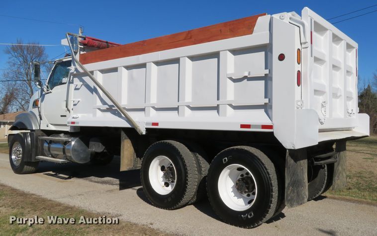 image for item DI2088 2009 Sterling L-Line dump truck