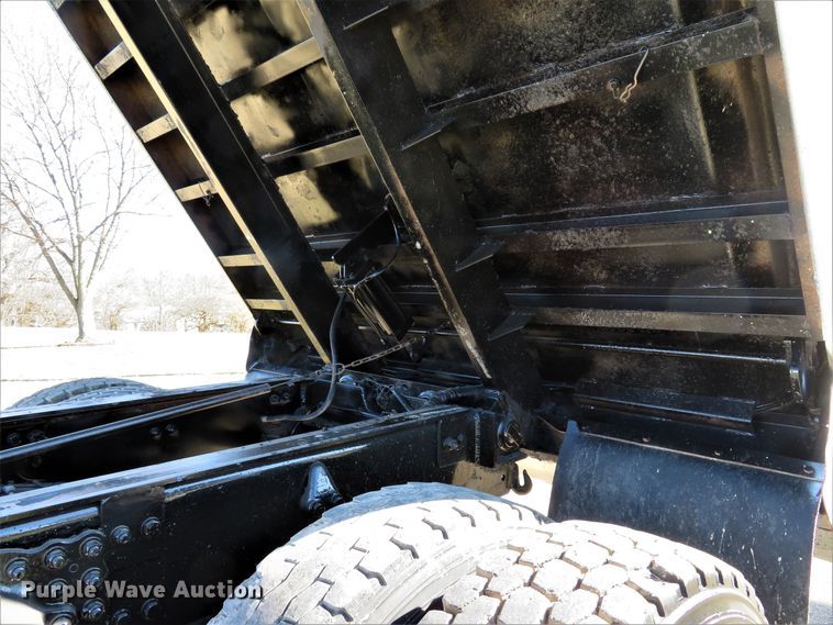 image for item DI2088 2009 Sterling L-Line dump truck