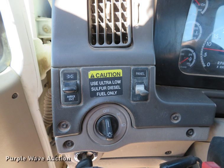 image for item DI2088 2009 Sterling L-Line dump truck