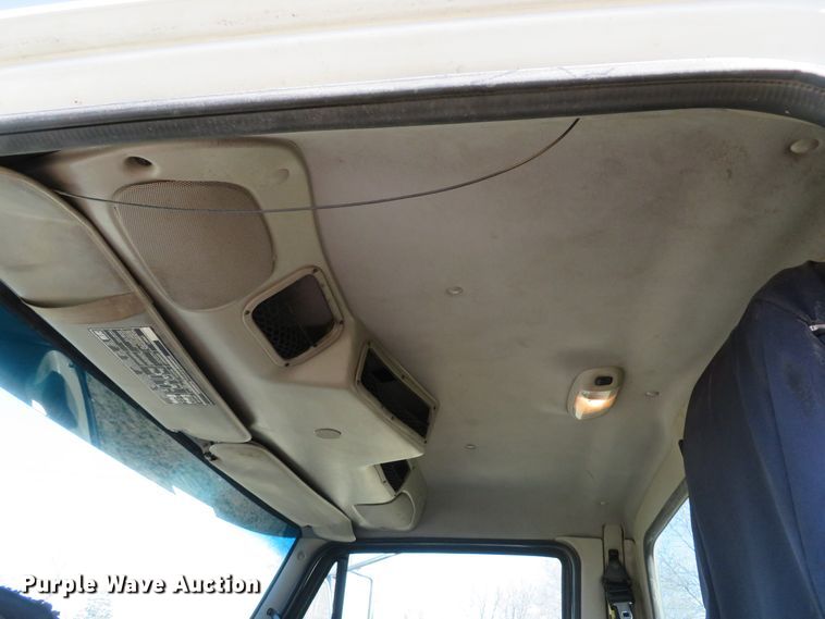 image for item DI2088 2009 Sterling L-Line dump truck