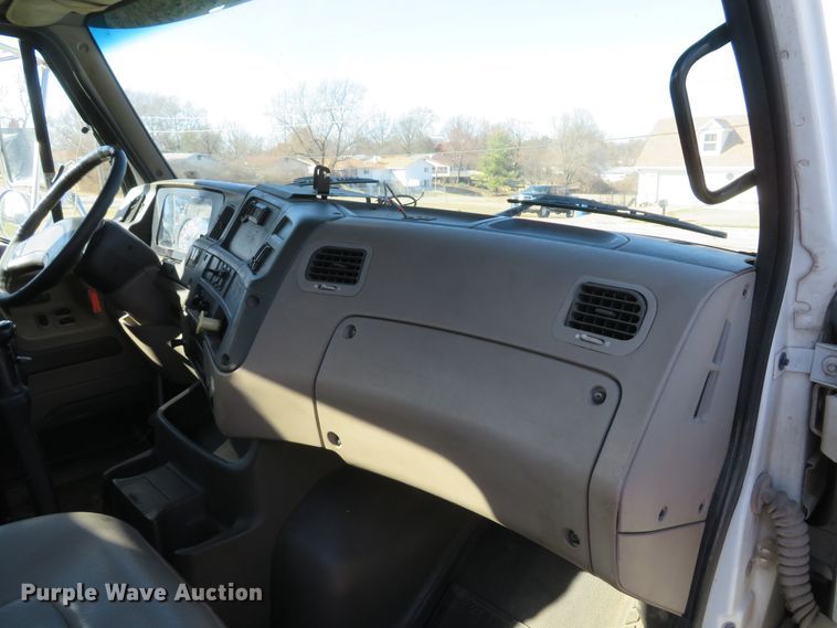 image for item DI2088 2009 Sterling L-Line dump truck