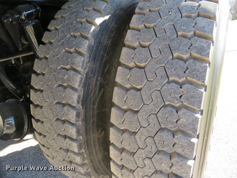 image for item DI2088 2009 Sterling L-Line dump truck