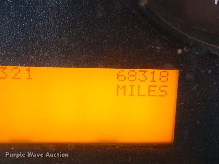 image for item DI2455 2011 International 4400 digger derrick truck