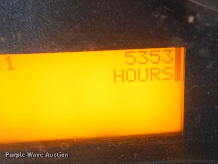 image for item DI2455 2011 International 4400 digger derrick truck