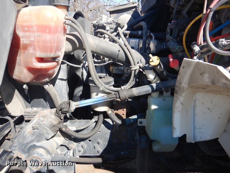 image for item DI2455 2011 International 4400 digger derrick truck