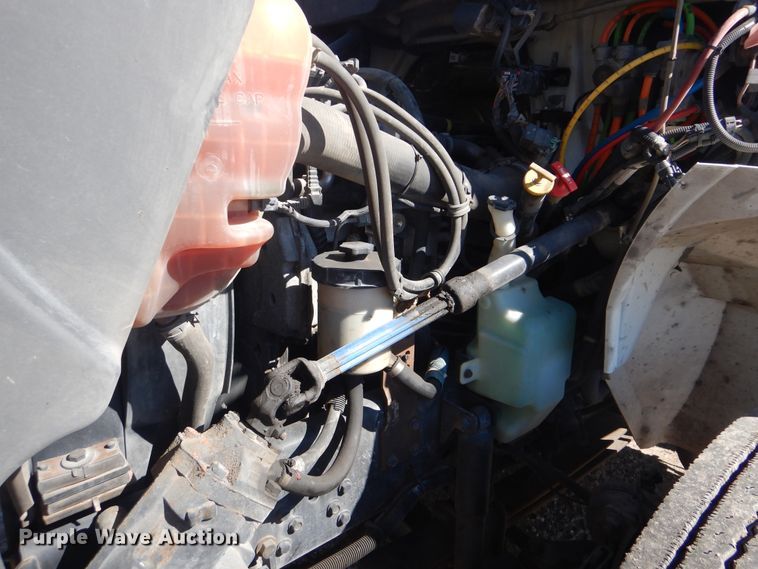 image for item DI2455 2011 International 4400 digger derrick truck