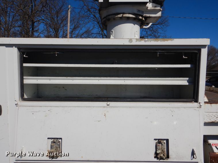 image for item DI2455 2011 International 4400 digger derrick truck