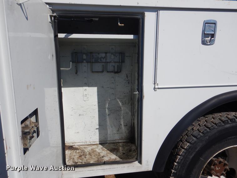 image for item DI2455 2011 International 4400 digger derrick truck