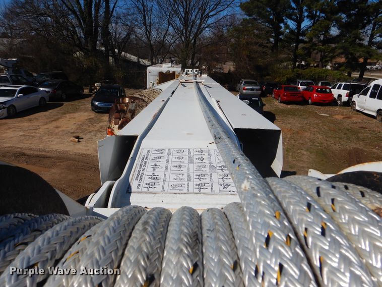 image for item DI2455 2011 International 4400 digger derrick truck