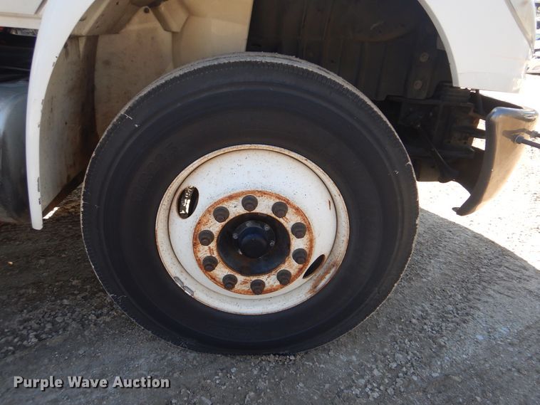 image for item DI2455 2011 International 4400 digger derrick truck