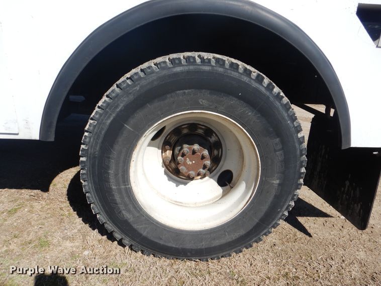 image for item DI2455 2011 International 4400 digger derrick truck