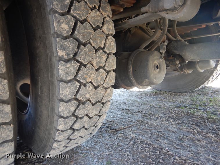 image for item DI2455 2011 International 4400 digger derrick truck