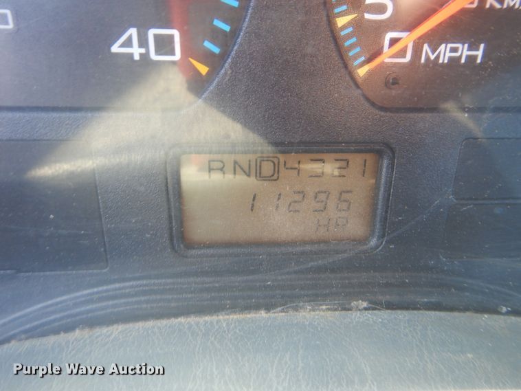 image for item DI2456 2006 International 4300 bucket truck