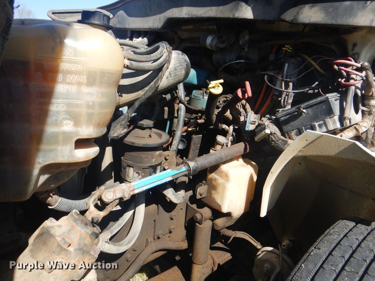 image for item DI2456 2006 International 4300 bucket truck