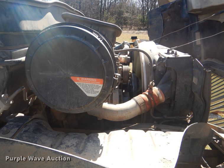 image for item DI2456 2006 International 4300 bucket truck