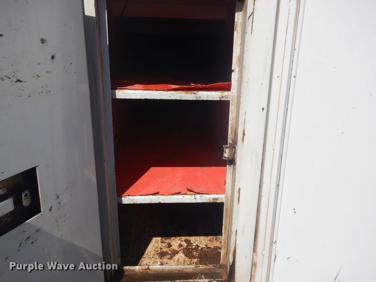 image for item DI2456 2006 International 4300 bucket truck