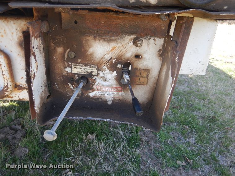 image for item DI2456 2006 International 4300 bucket truck