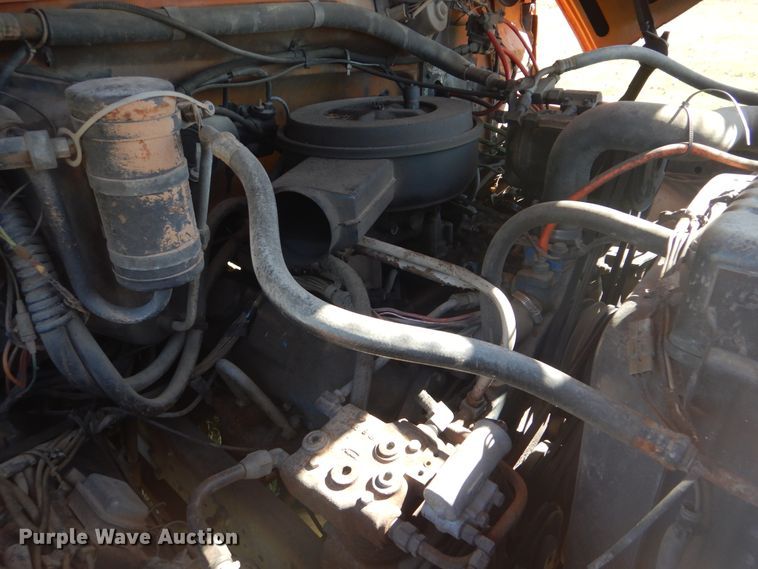 image for item DI2457 1993 Ford F700 bucket truck