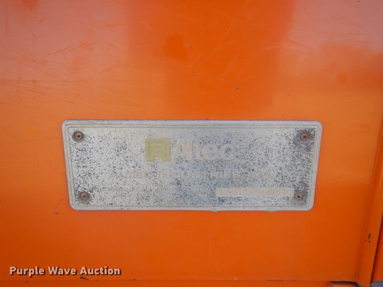 image for item DI2457 1993 Ford F700 bucket truck