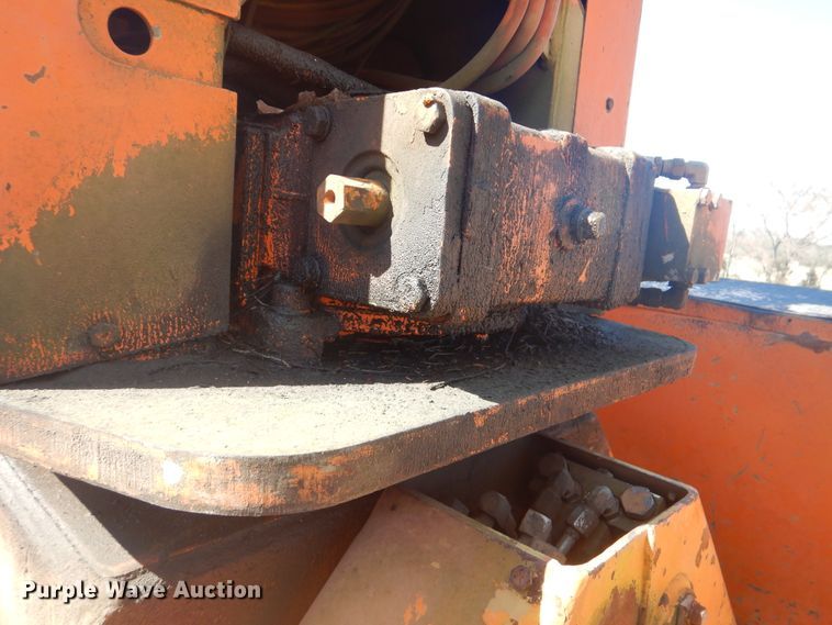 image for item DI2457 1993 Ford F700 bucket truck