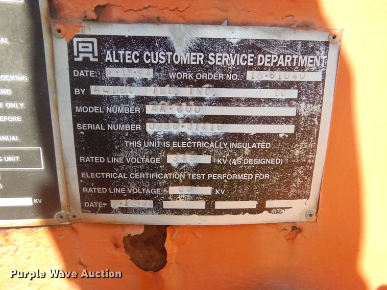 image for item DI2457 1993 Ford F700 bucket truck