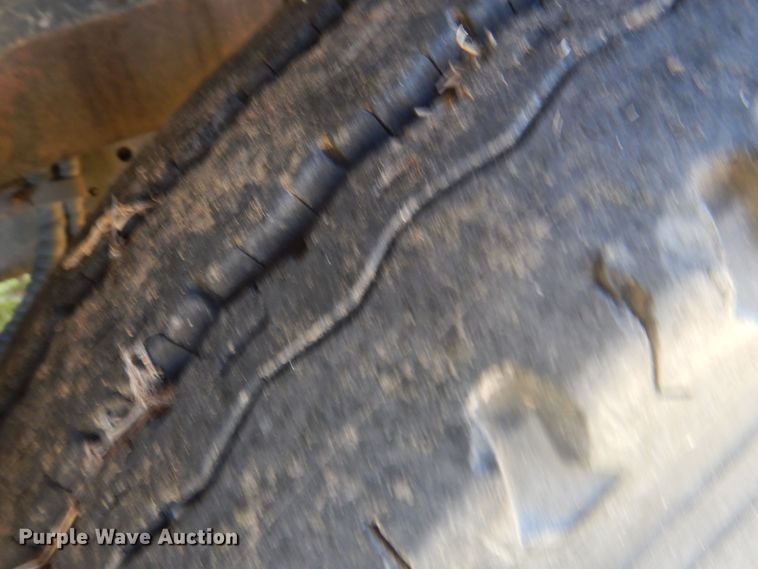 image for item DI2457 1993 Ford F700 bucket truck