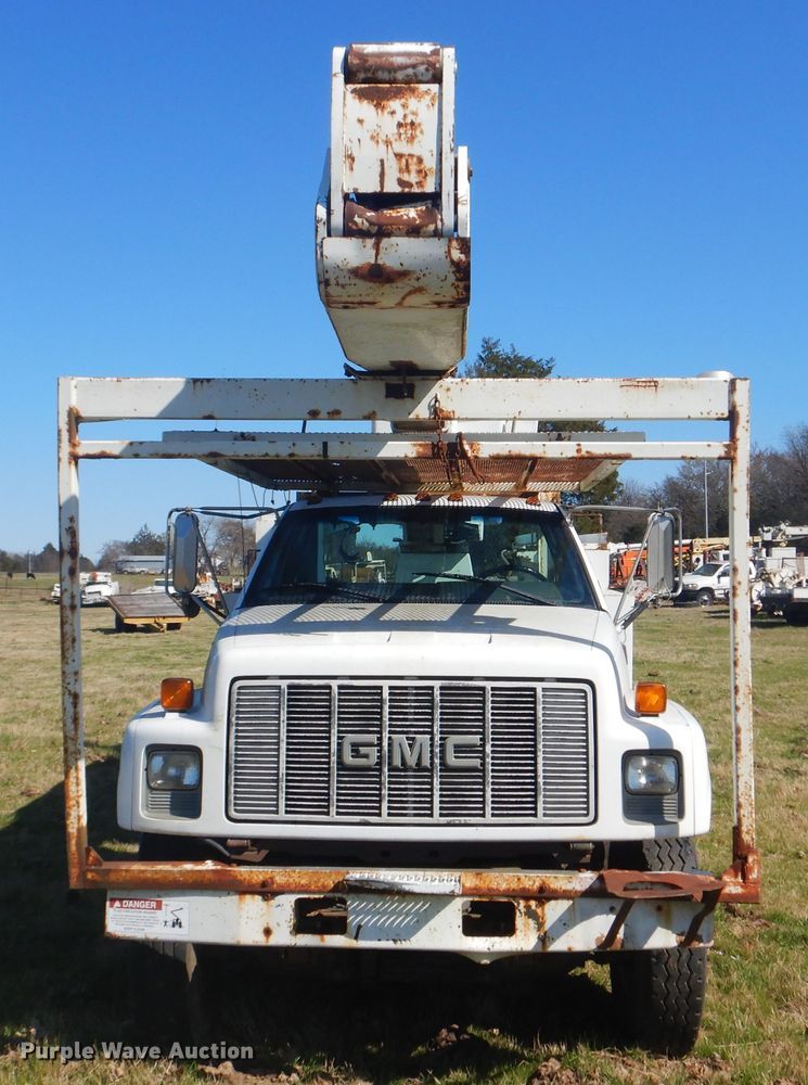 image for item DI2458 1997 GMC C7500 bucket truck