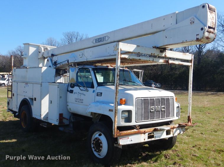 image for item DI2458 1997 GMC C7500 bucket truck