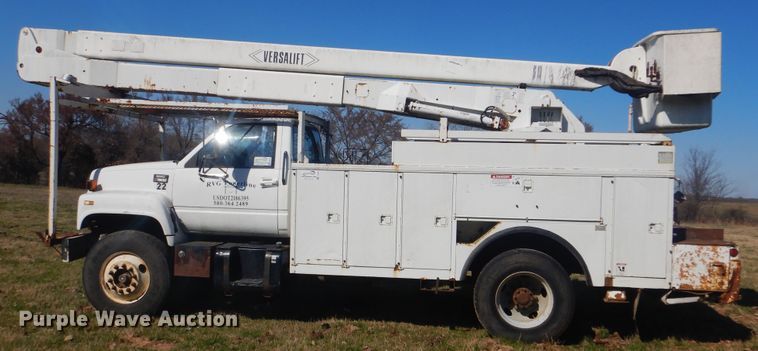 image for item DI2458 1997 GMC C7500 bucket truck