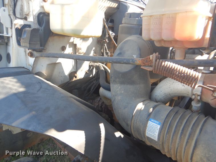 image for item DI2458 1997 GMC C7500 bucket truck