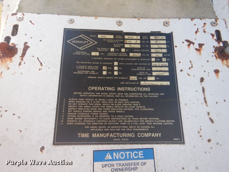 image for item DI2458 1997 GMC C7500 bucket truck