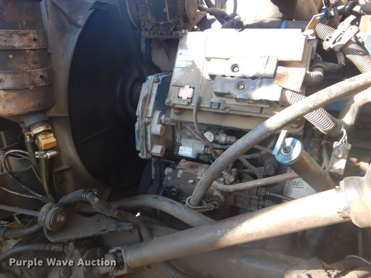 image for item DI2459 2002 International 4800 digger derrick truck