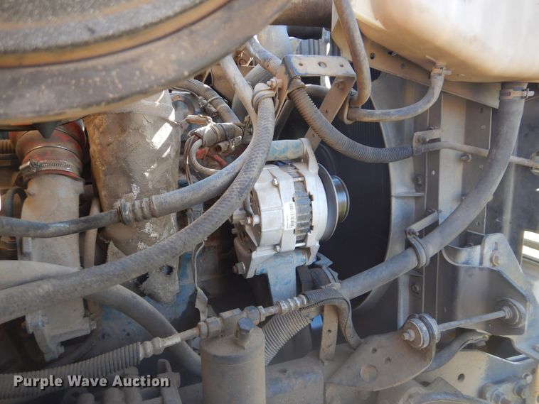 image for item DI2459 2002 International 4800 digger derrick truck