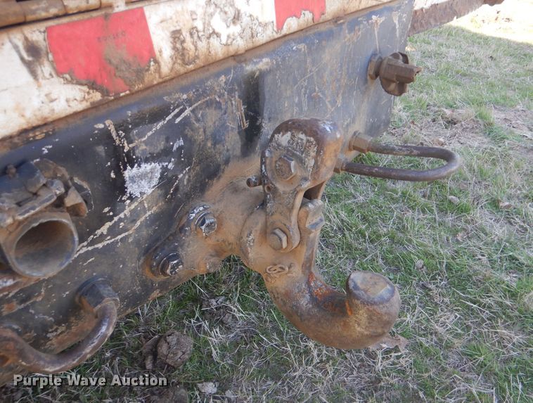 image for item DI2459 2002 International 4800 digger derrick truck