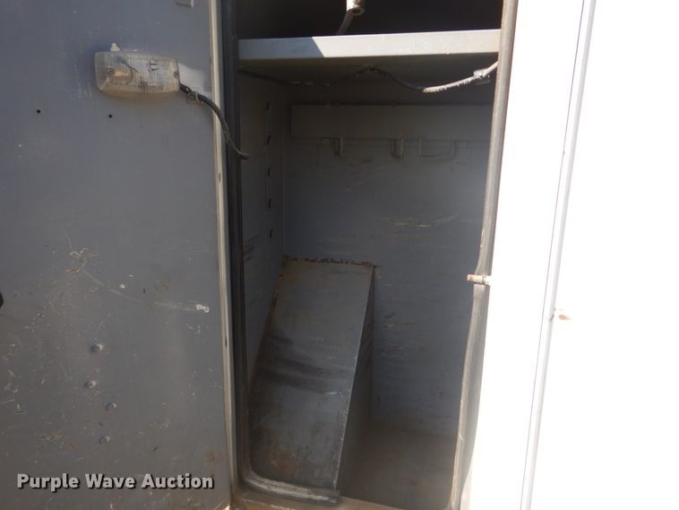 image for item DI2459 2002 International 4800 digger derrick truck