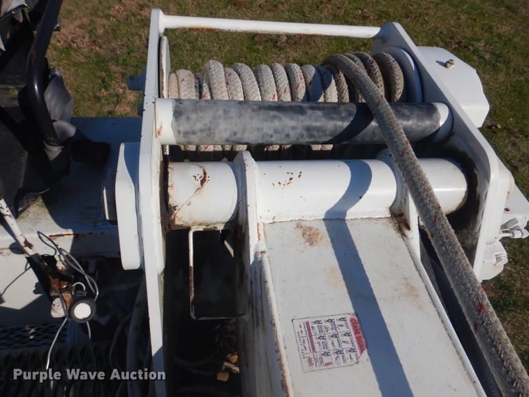 image for item DI2459 2002 International 4800 digger derrick truck