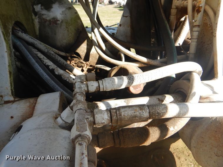 image for item DI2459 2002 International 4800 digger derrick truck