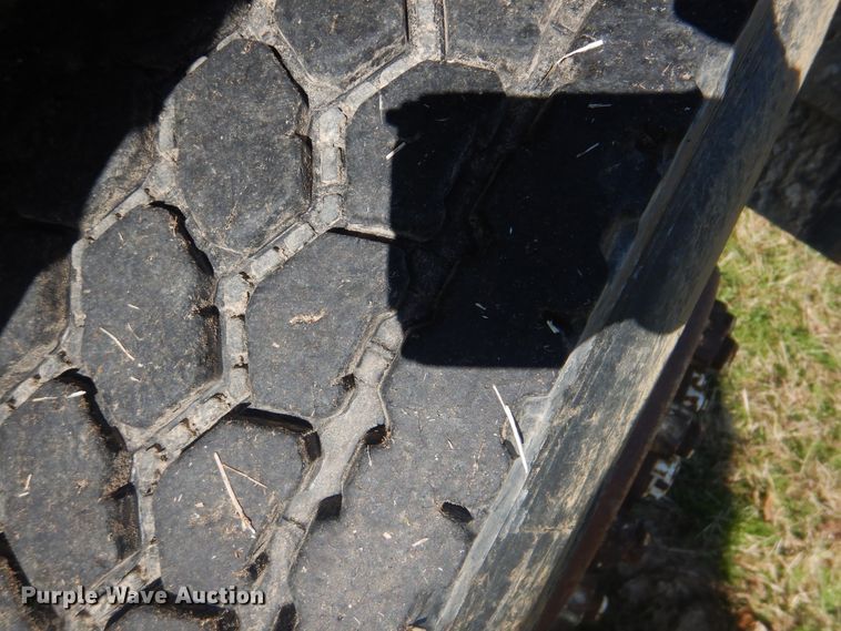 image for item DI2459 2002 International 4800 digger derrick truck