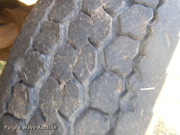 image for item DI2459 2002 International 4800 digger derrick truck