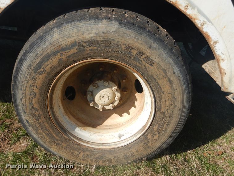 image for item DI2459 2002 International 4800 digger derrick truck