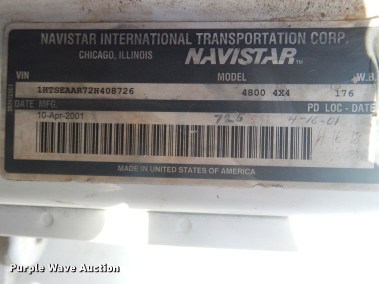 image for item DI2459 2002 International 4800 digger derrick truck