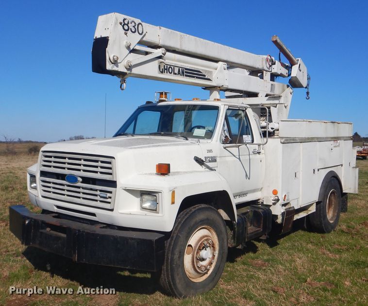 image for item DI2461 1994 Ford F700 bucket truck
