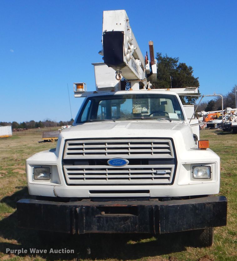 image for item DI2461 1994 Ford F700 bucket truck