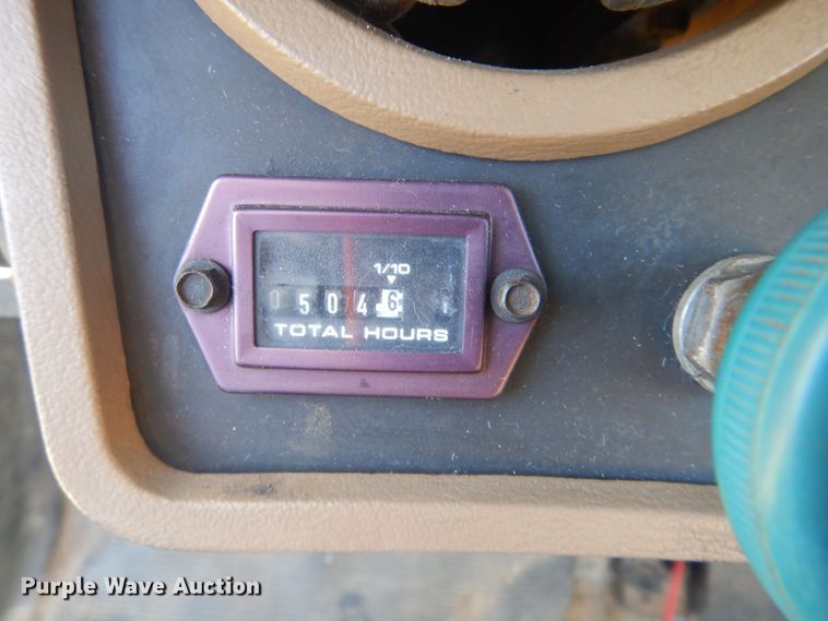 image for item DI2461 1994 Ford F700 bucket truck