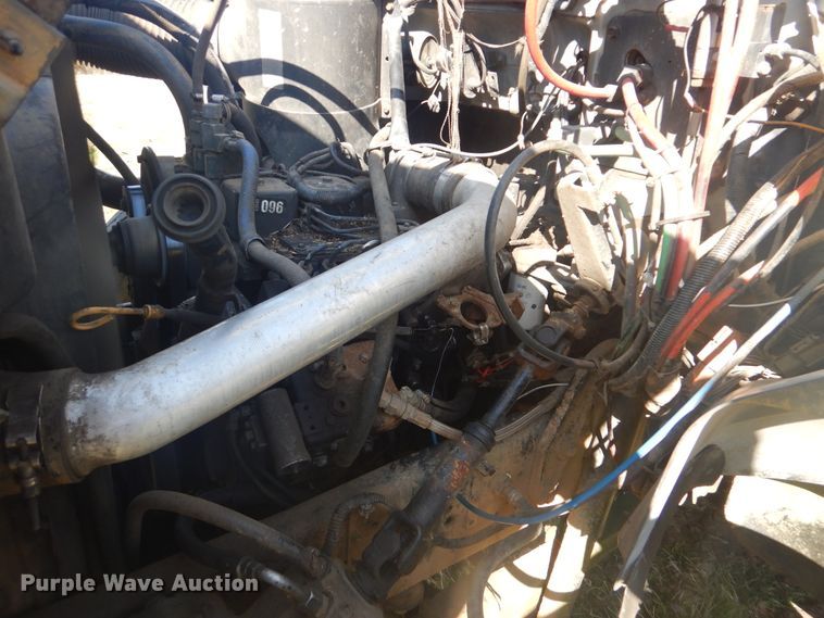 image for item DI2461 1994 Ford F700 bucket truck