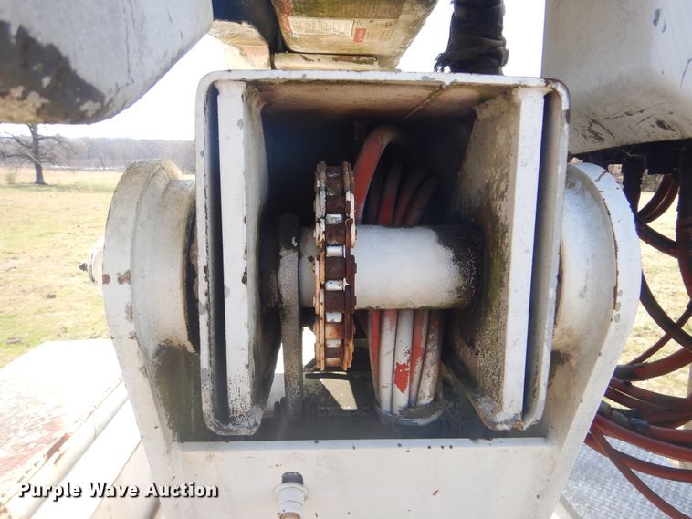 image for item DI2461 1994 Ford F700 bucket truck