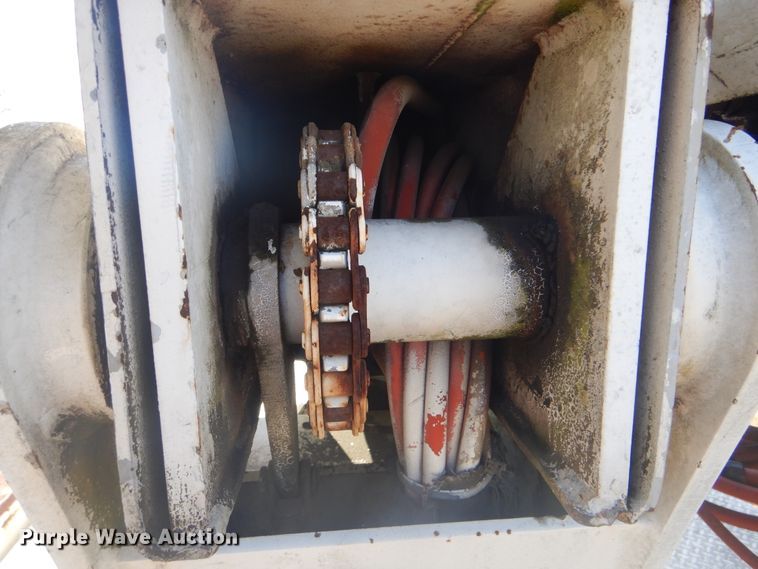 image for item DI2461 1994 Ford F700 bucket truck