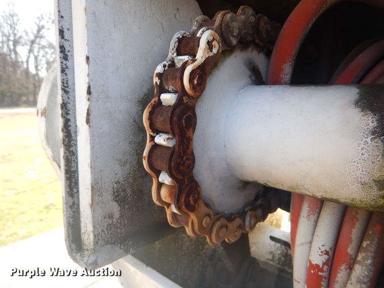 image for item DI2461 1994 Ford F700 bucket truck