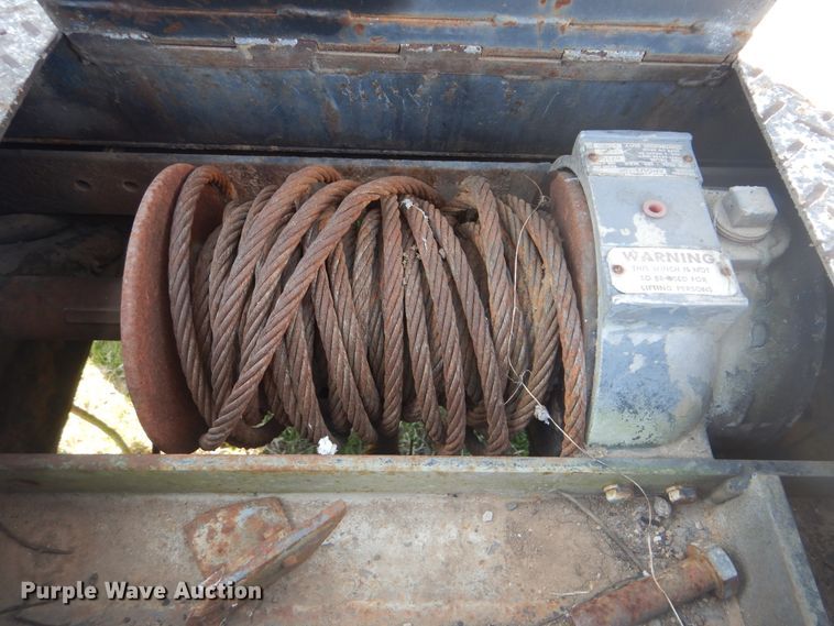 image for item DI2461 1994 Ford F700 bucket truck