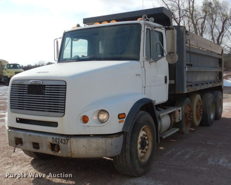 image for item EC9161 2002 Freightliner FL112 dump truck